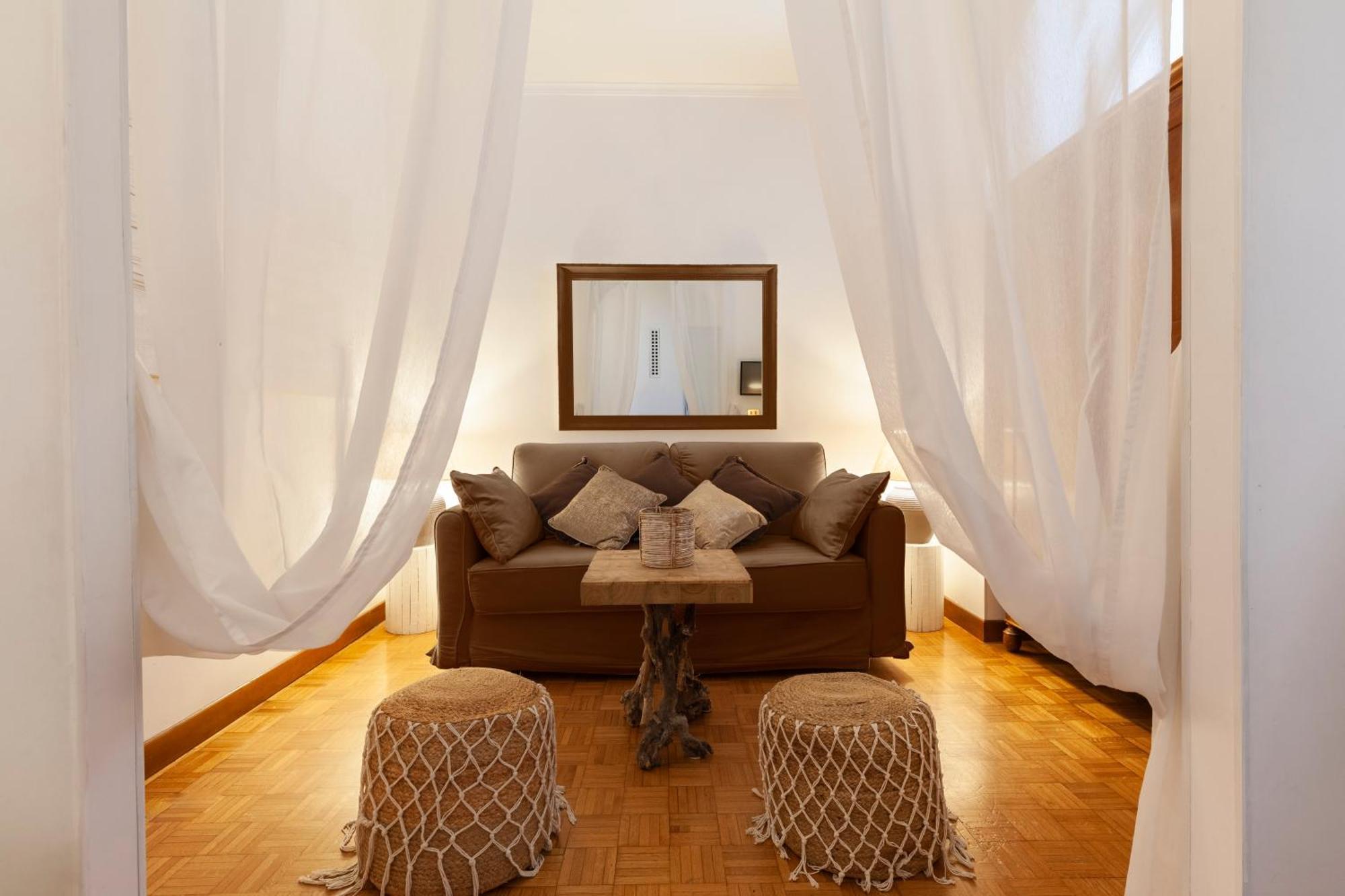 Spanish Steps Historic Appartement